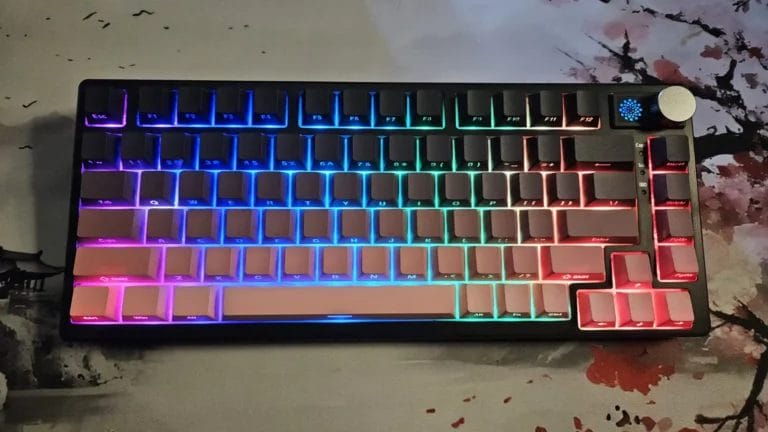 Recensione della Tastiera Epomaker HE75 Tri